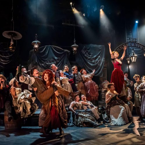 Oliver! Photography by Johan Persson